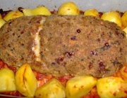 Faschierter Braten auf Karotten-Tomatengemüse