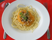 Spaghetti mit Karottensauce