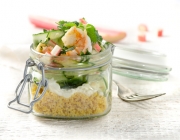 Mozzarella-Gurken-Couscous Salat im Glas - Salat to go