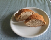 Weizen-Hirse-Brot mit Knoblauch
