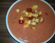 Pfirsich-Tomaten-Gazpacho