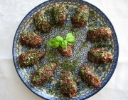 Rote Quinoa-Emmentaler-Nockerl