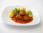 Fleischbällchen in Tomatensauce