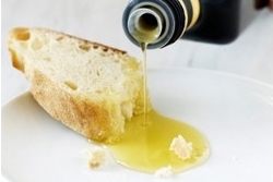 Weibrot mit Olivenöl