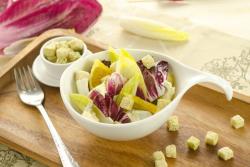 Rezept für Chicorée-Radicchio Salat mit Blauschimmelkäse
