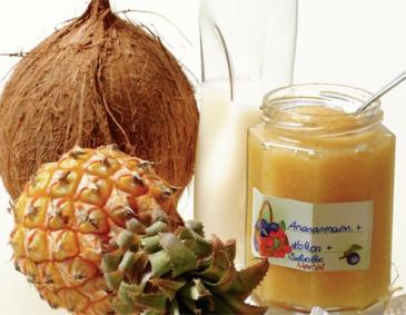 Ananasmarmelade mit Kokosflocken