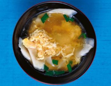 Chinesische Wonton-Suppe