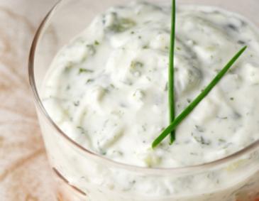 Einfache Schnittlauchsauce