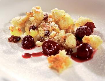 Grießschmarren mit Vanilleweichseln