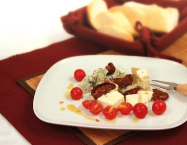 Rambol Crème Nuss und Saint Agur mit Tomaten