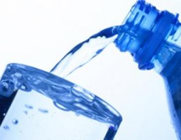 Wasser und Abnehmen