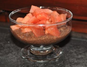 Chia Schoko-Kokos Pudding mit Wassermelone