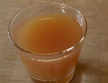 Fruchtige Teebowle