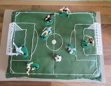 Geburtstagstorte für Fußballer