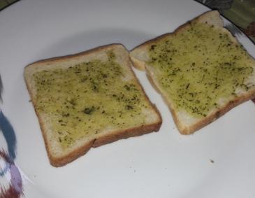 Kräuterbutter-Brot