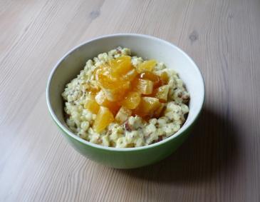 Reisfrühstück mit Orange