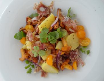 Erdäpfel-Salami-Salat
