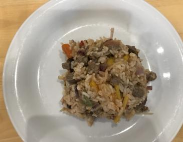 Asiatisch gebratener Reis mit Rindfleisch