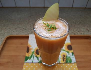 Birnentrunk mit Ingwer