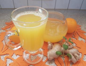 Ingwer-Orangen Tee mit Zitronenmelisse