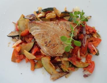 Thunfischsteaks mit Zucchini