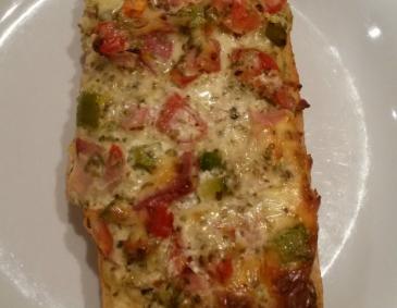 Vegetarisches Pizzabrot