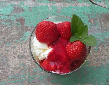 Erdbeer-Sauce für Eiskrem