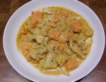 Süßkartoffel-Karfiol-Eintopf