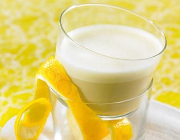 Hafermilch mit Zitrone