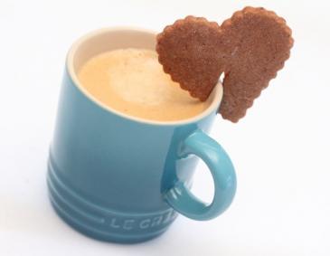 Kaffee-Tassen-Kekse
