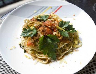 Spaghetti mit Seeigeln und Bottarga