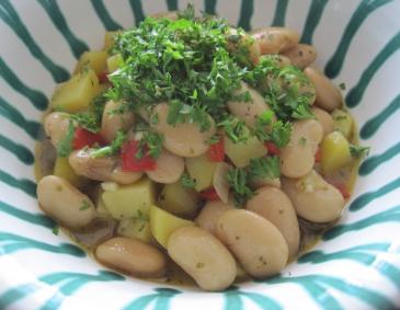 Erdäpfel-Bohnen-Eintopf