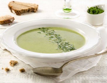 Fisolensuppe mit Erdäpfeln