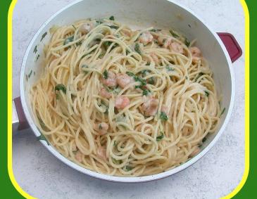 Spaghetti mit Rucola-Shrimpssauce