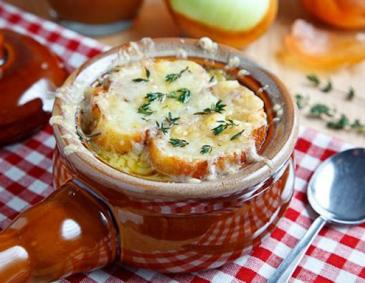 Französische Apfel-Zwiebel-Suppe