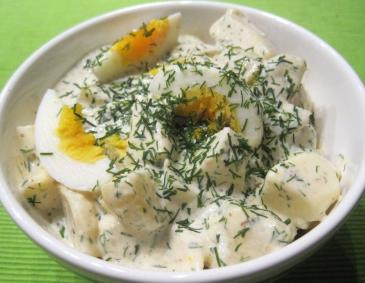 Kartoffelsalat mit Apfel und Ei
