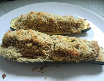 Überbackene Couscous-Zucchini