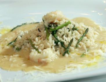 Spargelrisotto mit Scampi