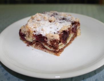 Streusel-Marmor-Kirschkuchen