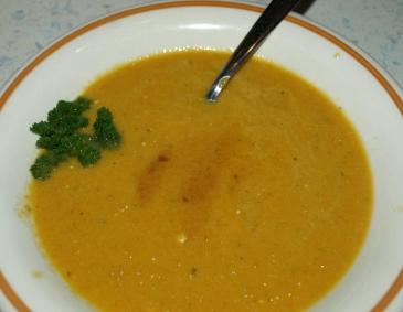 Karotten-Orangen-Ingwer-Suppe