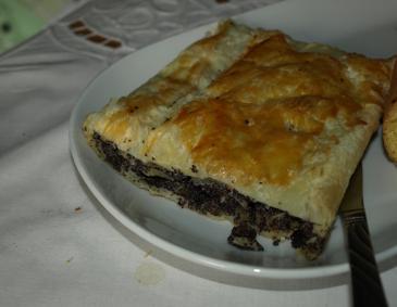 Mohnstrudel mit Äpfeln