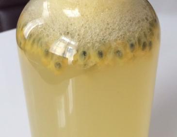 Maracuja-Zitronen-Limonade