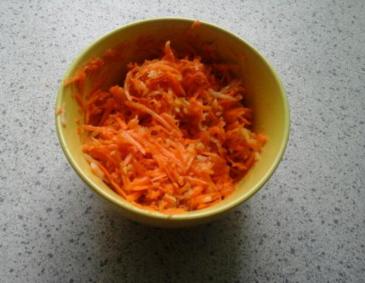 Karotten-Apfel-Salat