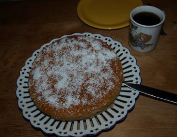 Kokos-Maronimehl-Torte