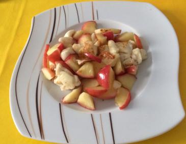Quitten-Apfel-Halloumi Snack