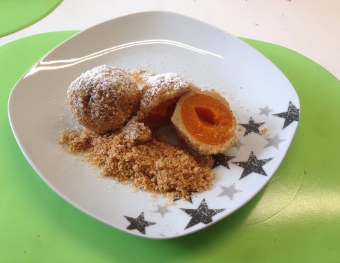 Topfen-Marillen Knödel aus dem Dampfgarer - Rezept
