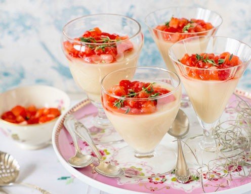 Pudding mit Parmesan und Erdbeeren Rezept