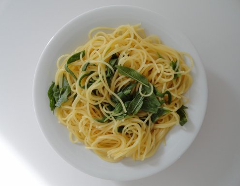 Spaghetti al Burro con Salvia Rezept - ichkoche