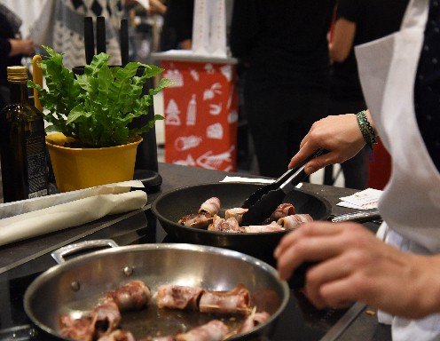 Es wurde live gekocht! Tina Ganser zeigt Ihre Künste auf der ichkoche.at-Kochbühne
