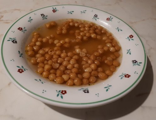 Klare Backerbsensuppe